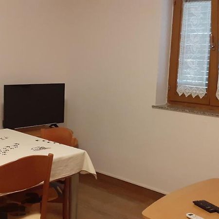 Kelk Loznati Apartment Bagian luar foto