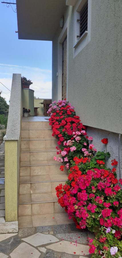 Kelk Loznati Apartment Bagian luar foto